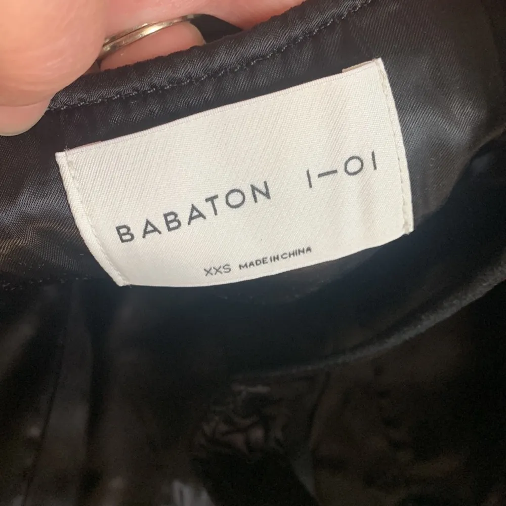 Babaton black crop top - Image 4