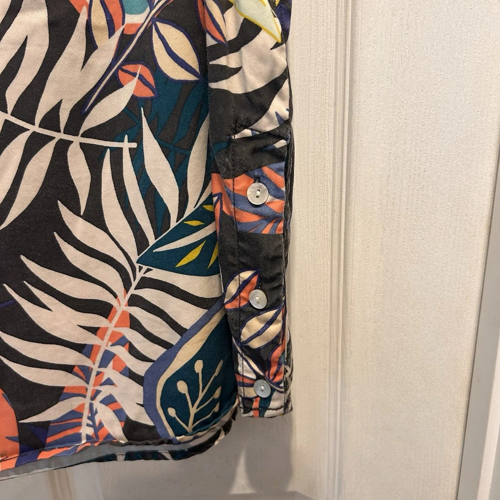 C&C California 100%‎ Lyocell Tropical V-neck Sleeveless Tank Top Size Large - Image 4