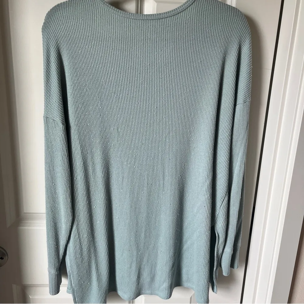 Blue long sleeve sweater large - Image 4