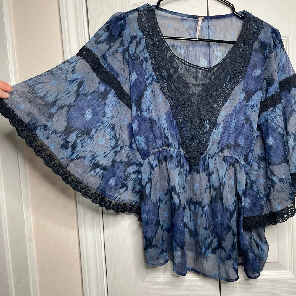 Womens Sheer Lace Floral Blouse Blue Lagenlook Size Small - Image 3
