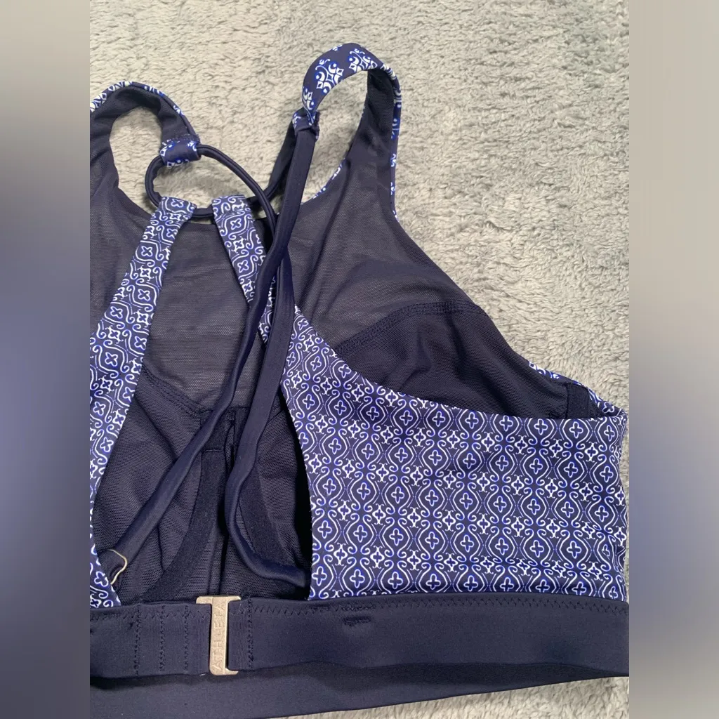 Athleta swimsuit top blue 34D/DD - Image 6
