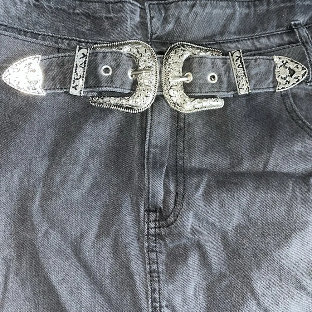 NWT Arula Denim Belt Buckle Skirt Black Size 10 - Image 2