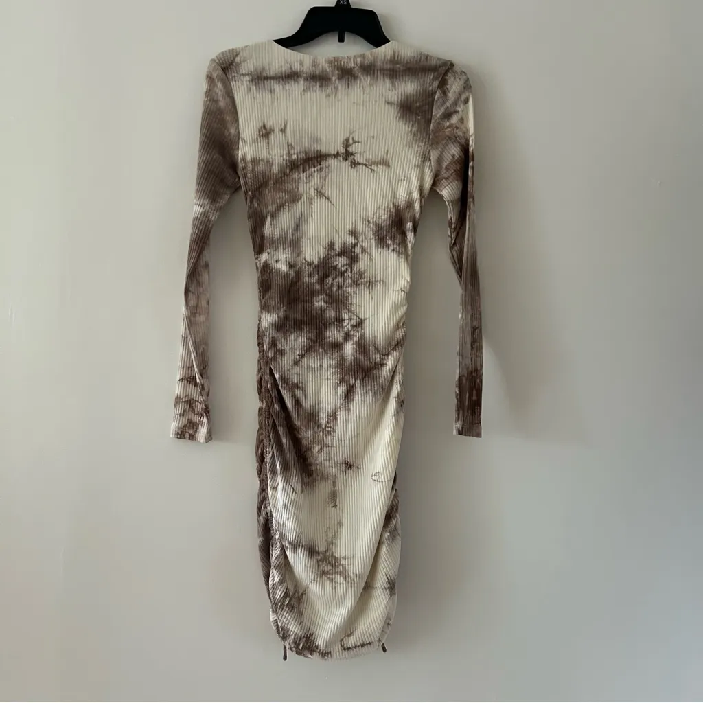 White Fox Tie Dye Long Sleeve Dress Size M - Image 4