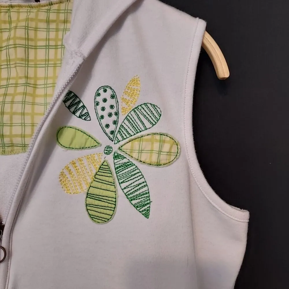 Weekend Clothesline White Hooded Sleeveless Floral Flower Patch Vest Sweater Green Size L - Image 5
