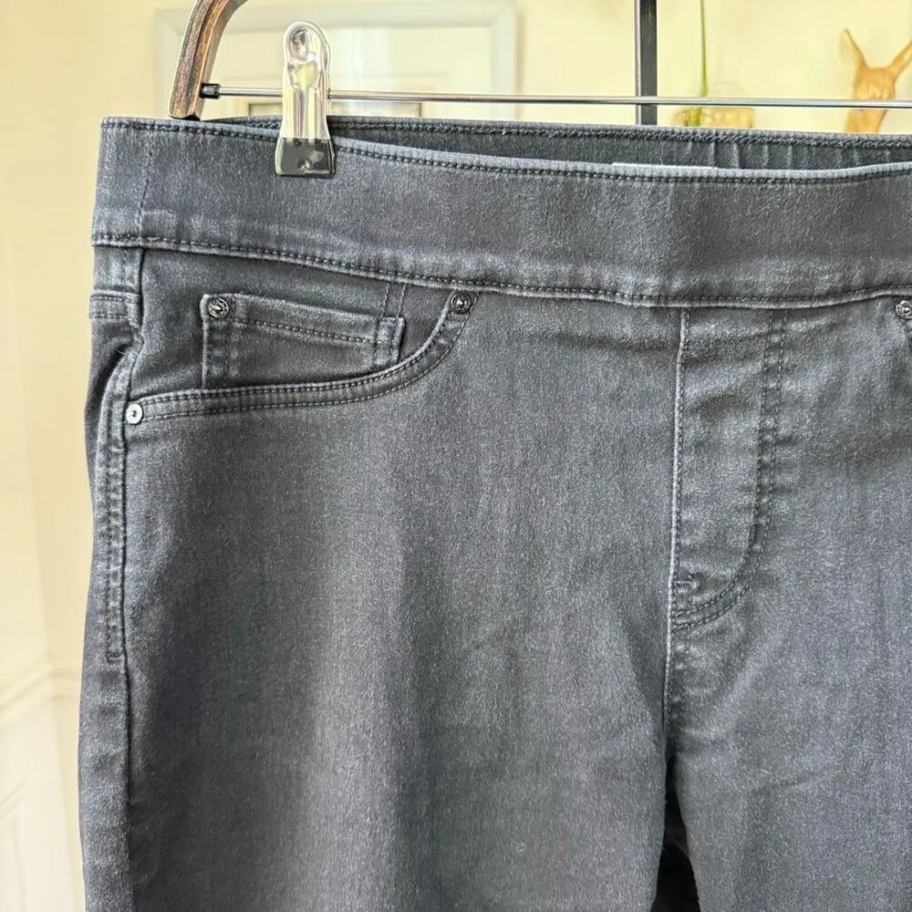 Levi’s Signature Black Wash Totally Shaping Pull On Skinny Jeans 14 32 X 32 - Image 3