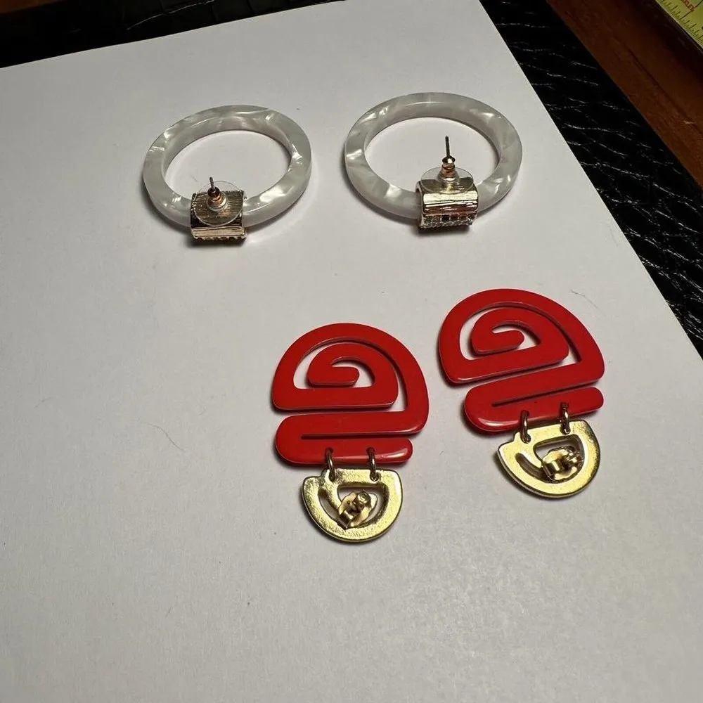 Lot Of 2 Statement Gold Tone Earrings / 2 Avon / 1 Sugar fix - Image 11