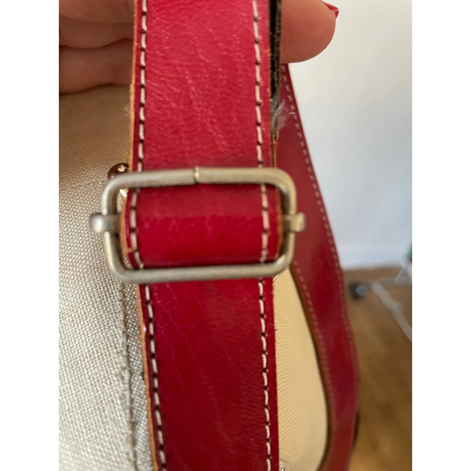 Vintage Tooled Leather Shoulder Bag Medium Red Purse - Image 5