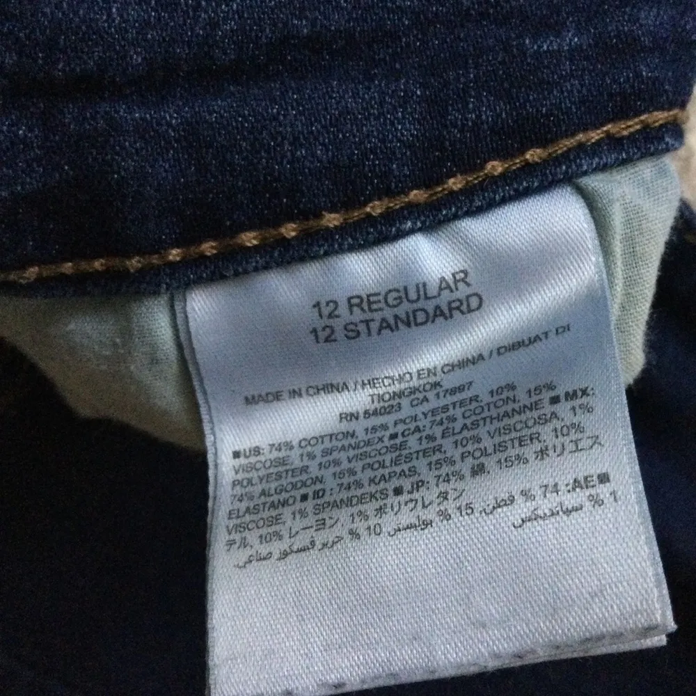 Super Skinny Mid Rise Women's Dark Wash Blue Denim Jeans - Size 12 - Image 15