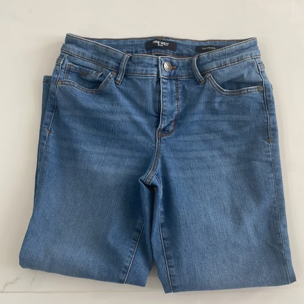 Women's Chrystie Denim Capri Size 4 - Image 3