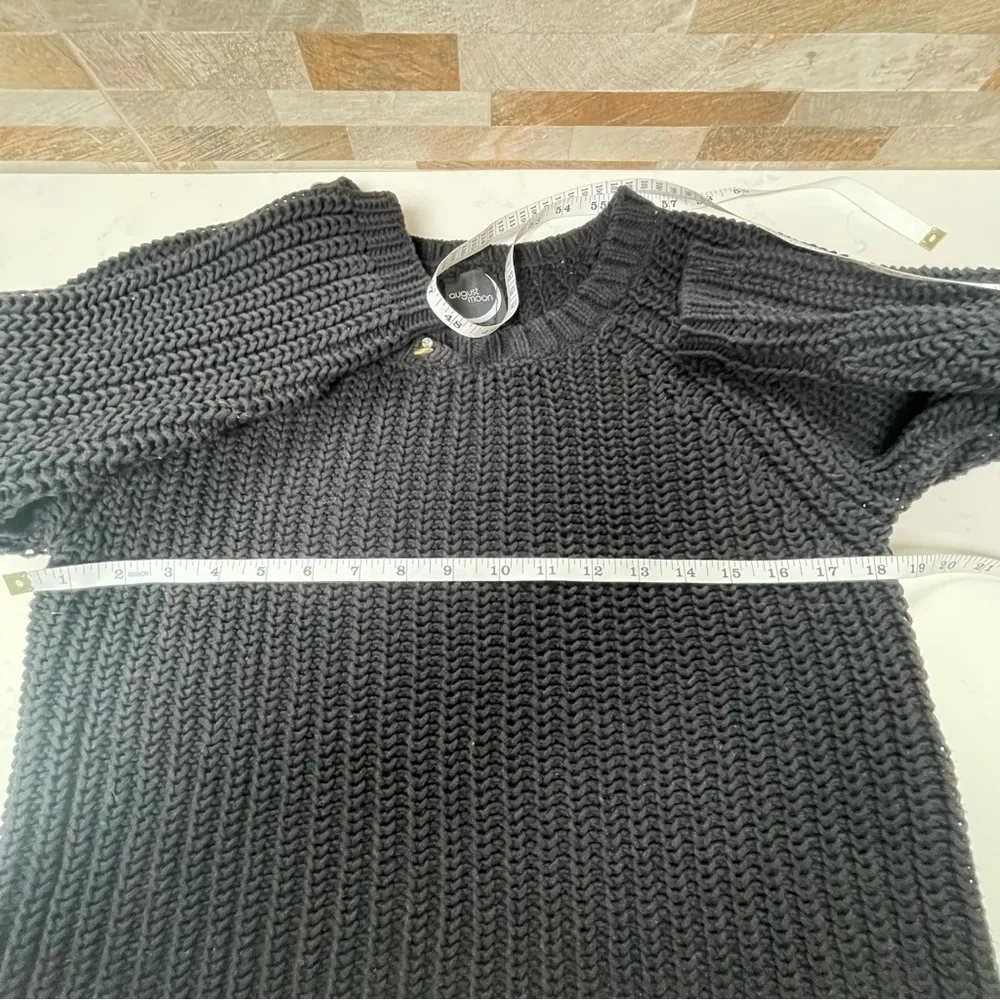 AUGUST MOON - Image 9