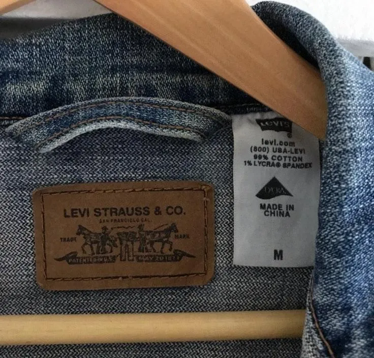Levi’s Jean Jacket - Image 5