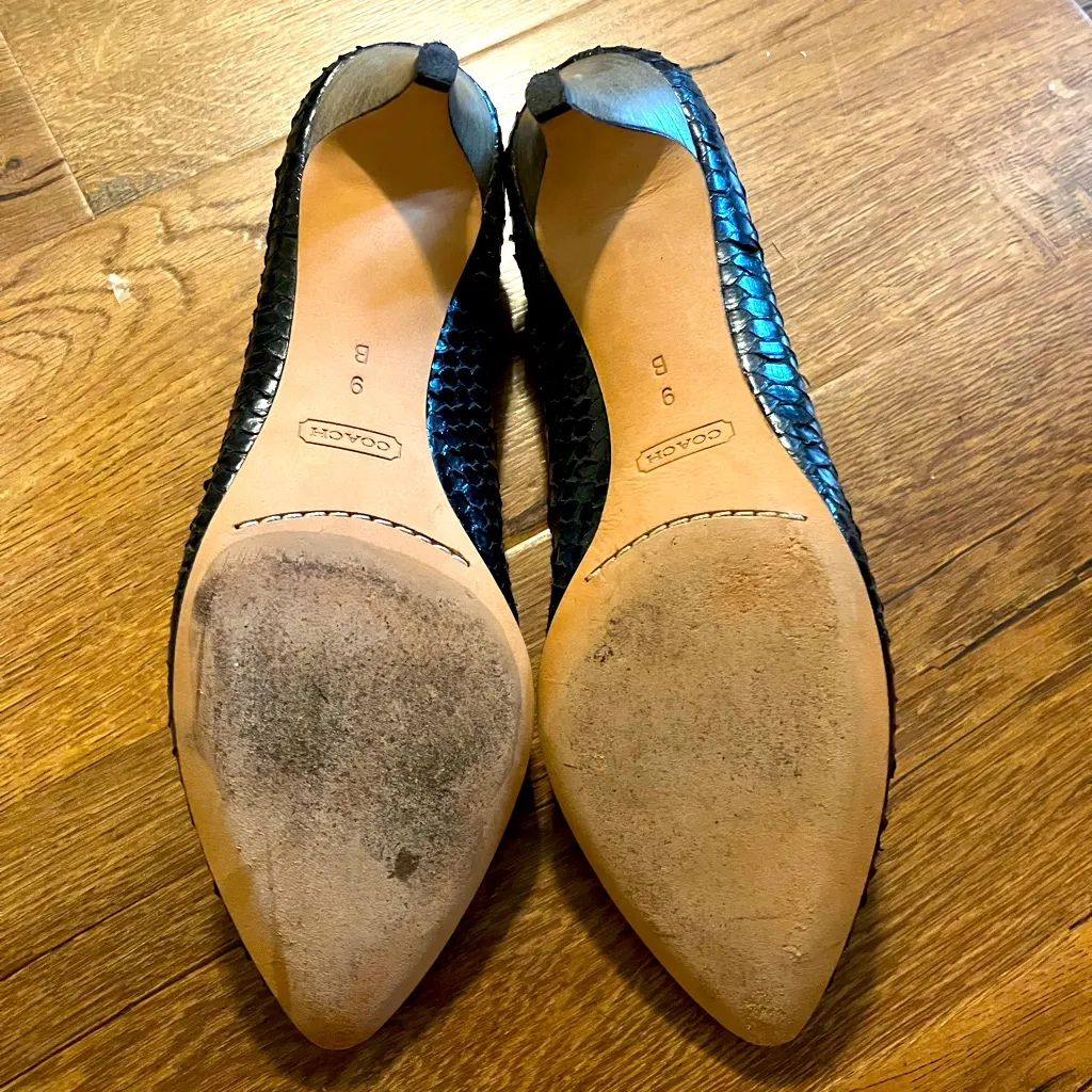 COACH snakeskin kitten heels Size 9B - Image 14