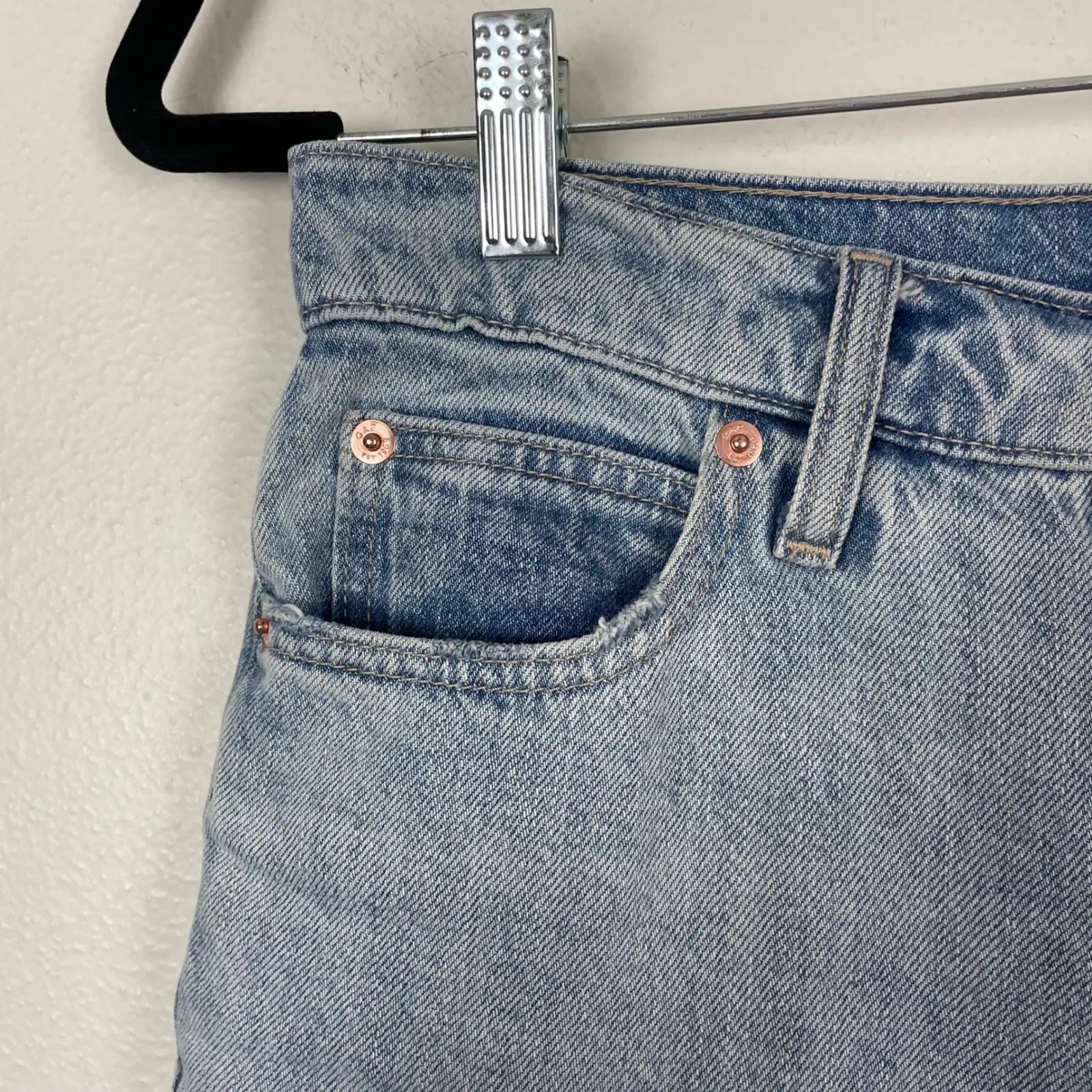 GAP Denim Mom‎ Jeans Light Indigo Size 6/28 High Rise Comfort Fit High Rise - Image 7