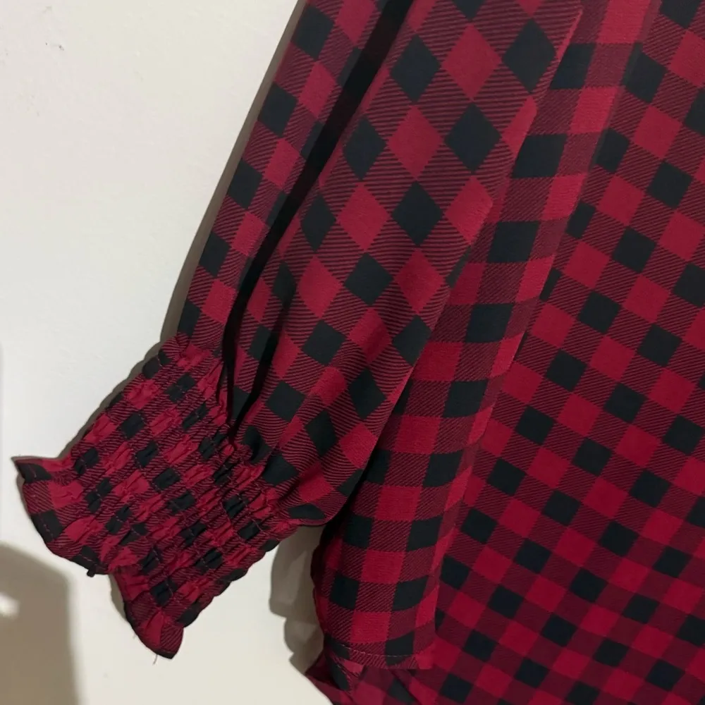 🎄Maurices Red and Black Plaid Shirt with smocked sleeve - Image 2