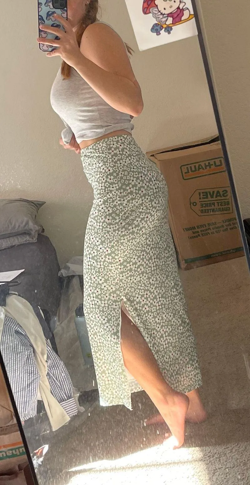 SheIn floral maxi skirt - Image 2