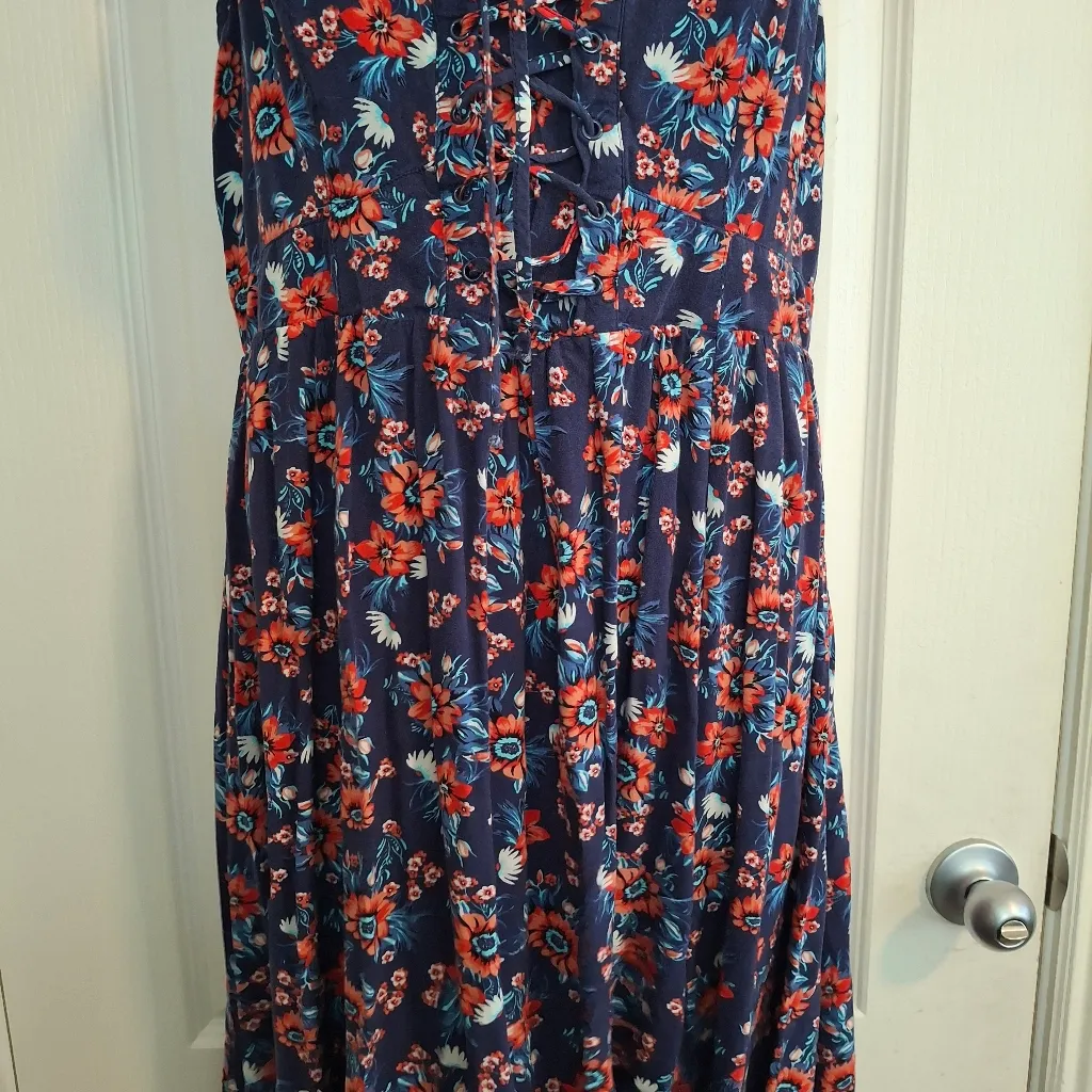 Torrid Sz 1 Floral Navy Blue Dress - Image 9
