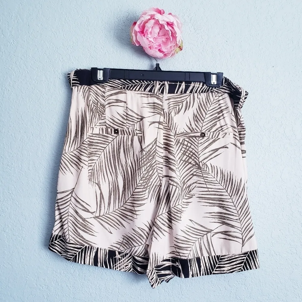 Belldini Ivory Palm Leaf Shorts - Image 6