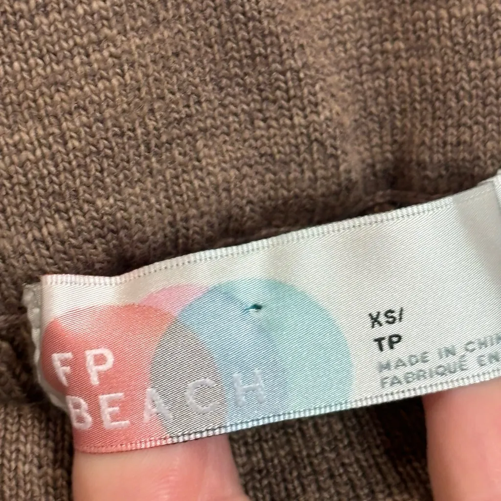 Free People Beach Woman’s Ribbed Brown Sweater Knit Shorts Size XS - Image 4