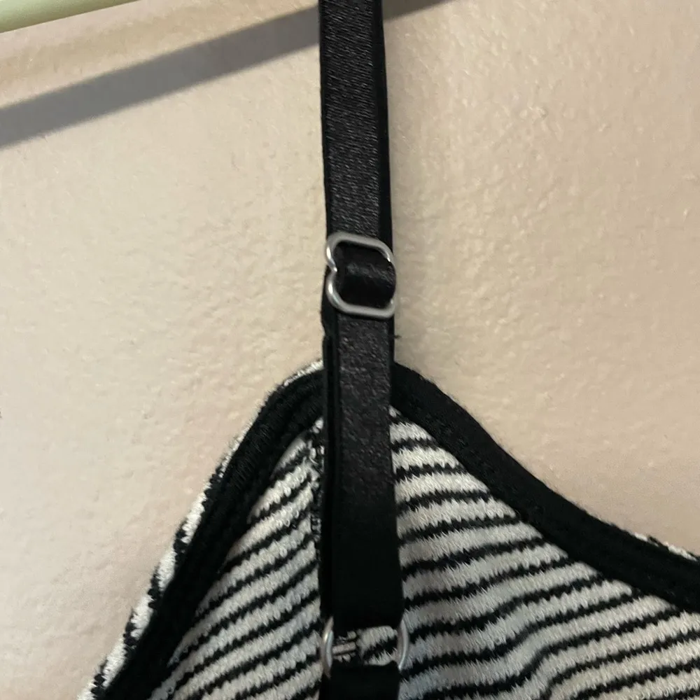 Kimchi Blue Bustier Style Top - Image 7