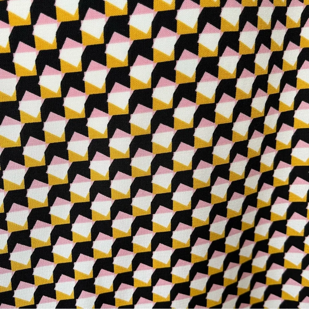 Everleigh Loose Fit Geometric Print Hi-Low Hem Blouse, Sz L - Image 11