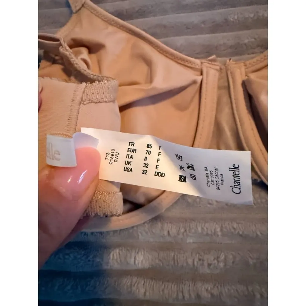 NEW Chantelle 32DDD Magnifique Seamless Unlined Underwire Minimizer Bra Nude - Image 3