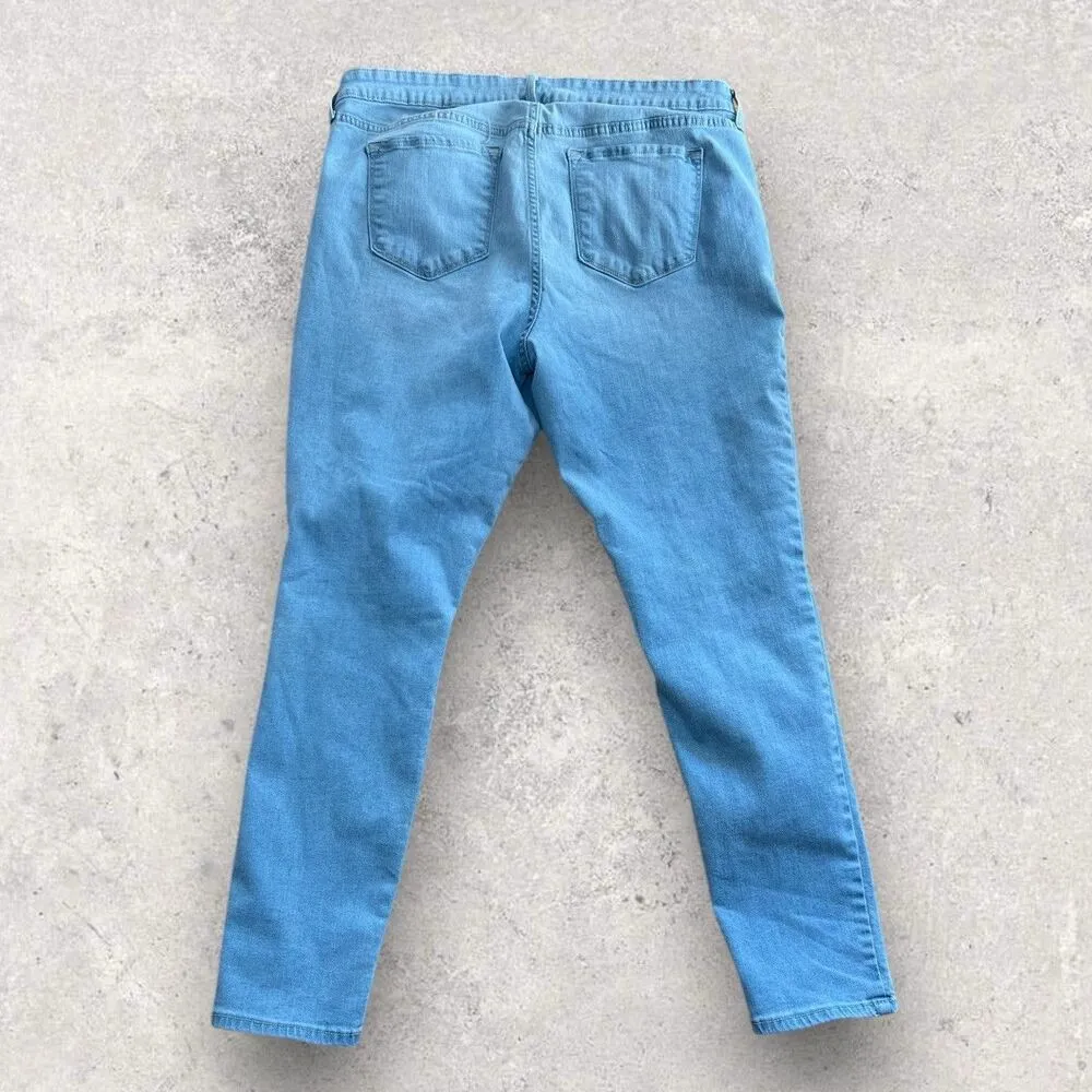 Old Navy Rockstar Women's Size 16 Stretch Straight Leg Distressed Mid Rise Jeans - Image 3