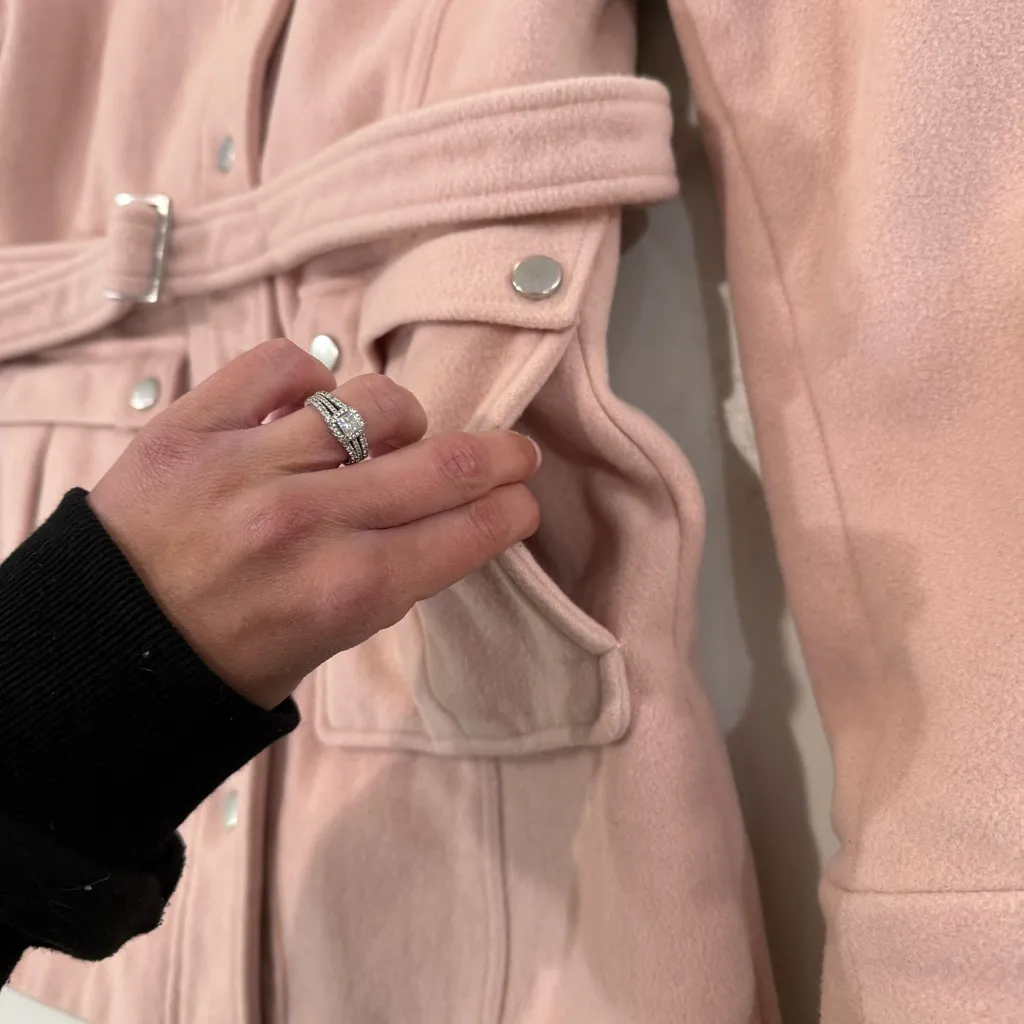 Express Button Front Wool/Cashmere Blend Pea Coat Faux Fur Trim Women’s 6 Pink - Image 4