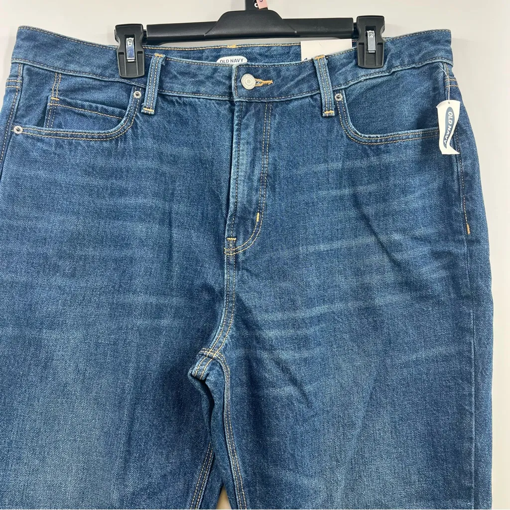 Old Navy cropped dad jeans in petunia size 14 NWT Medium Dark wash - Image 2