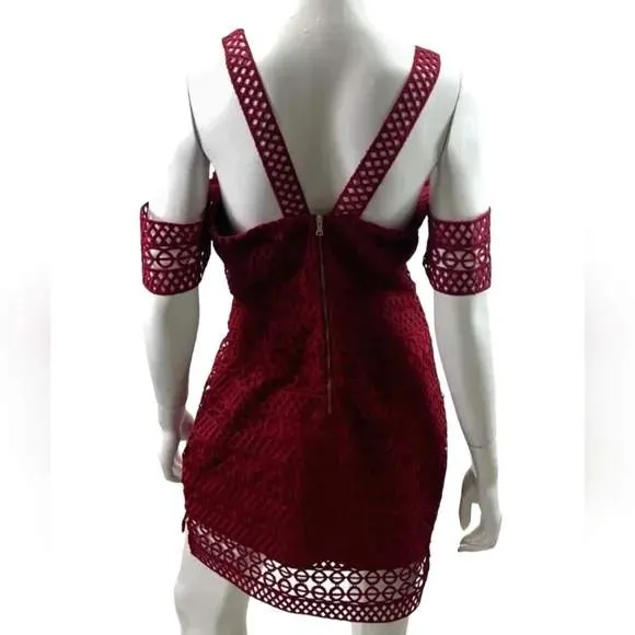 Saylor Amelie Burgundy Lace Cold Shoulder Mini Dress M Evening Party Hoco NWOT - Image 4