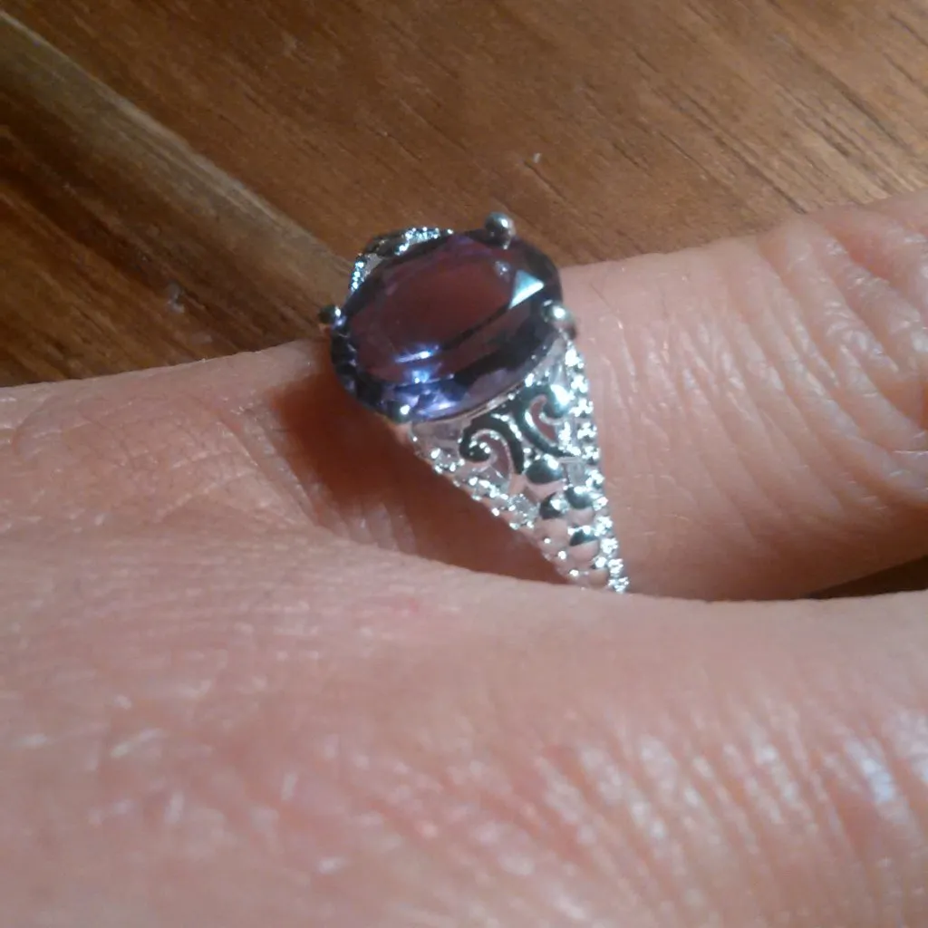 Bolivian Amethyst Sterling Silver Solitaire Ring (Size 5) - Image 9