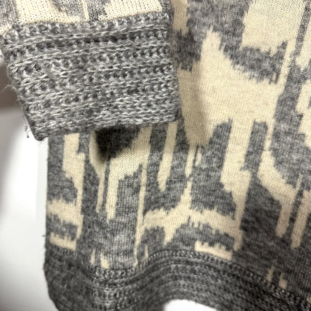 Chico’s Cowl Neck Gray Cream Sweater - Image 7