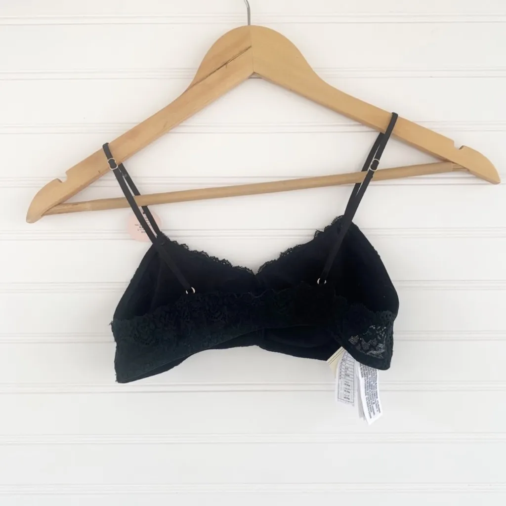 Forever 21 Lingerie Black Lace Bralette Size S NEW - Image 2