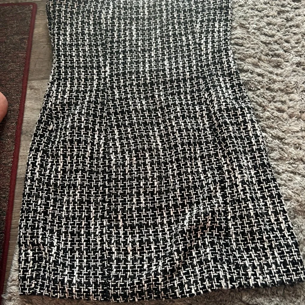 NBD Tweed Strapless Isadora Mini Dress size small - Image 4