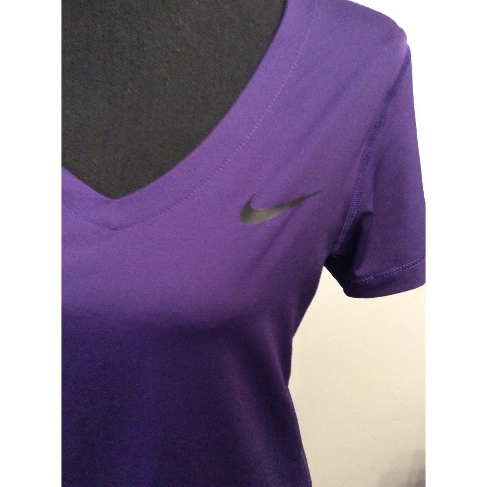 Purple Nike Pro Short sleeve V Neck Women's Large L Swoosh - Image 3