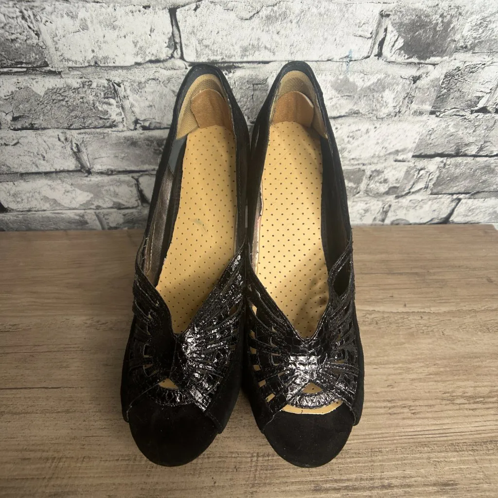 EUC Sam Edelmen Nixie Black Glass Snake Heels Size 8.5 IN BOX - Image 2