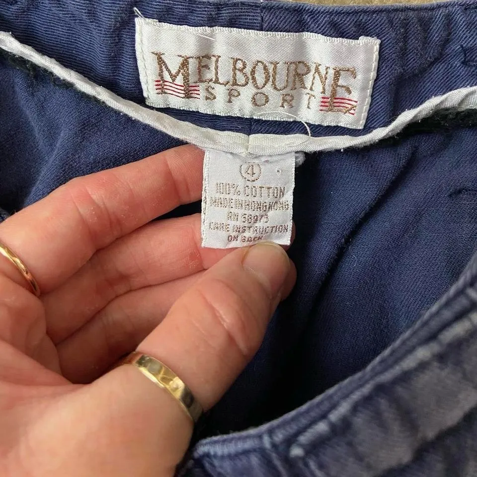 Vintage 90s Navy blue pleated high waisted shorts with a baggy fit 🔥 Size 4 - Image 3