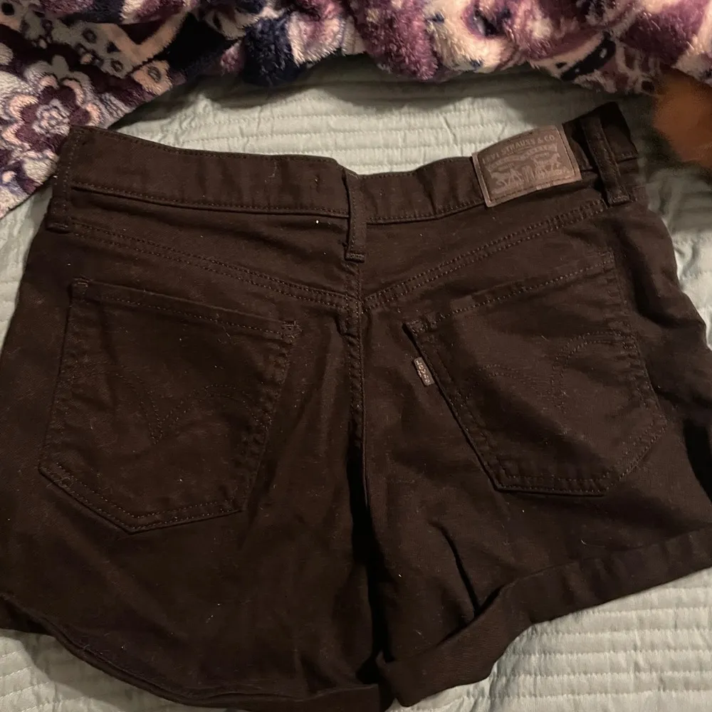 Levi’s Mid Length Black Label Black Jean Shorts Size 29 Beach Vacation Casual - Image 2
