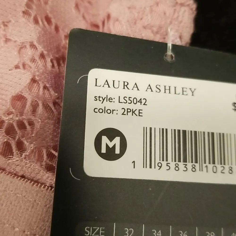 đź’•LAURA ASHLEYđź’• Lace Padded Bralettes 2PK Pink & Black Medium M NWT - Image 10