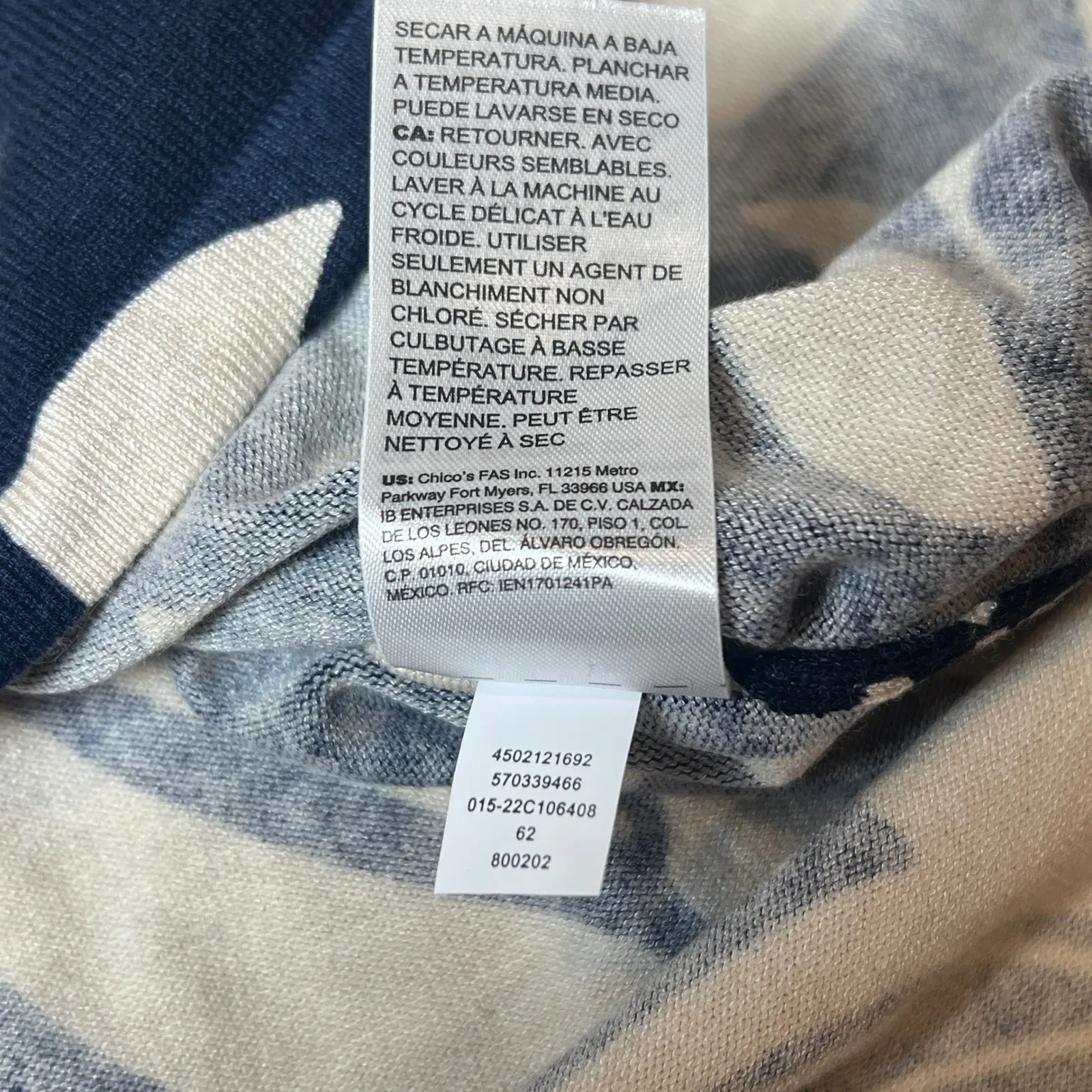 Chico's Navy Beige Abstract Print Long Sleeve Knit Top Women's 0 Small - Image 7