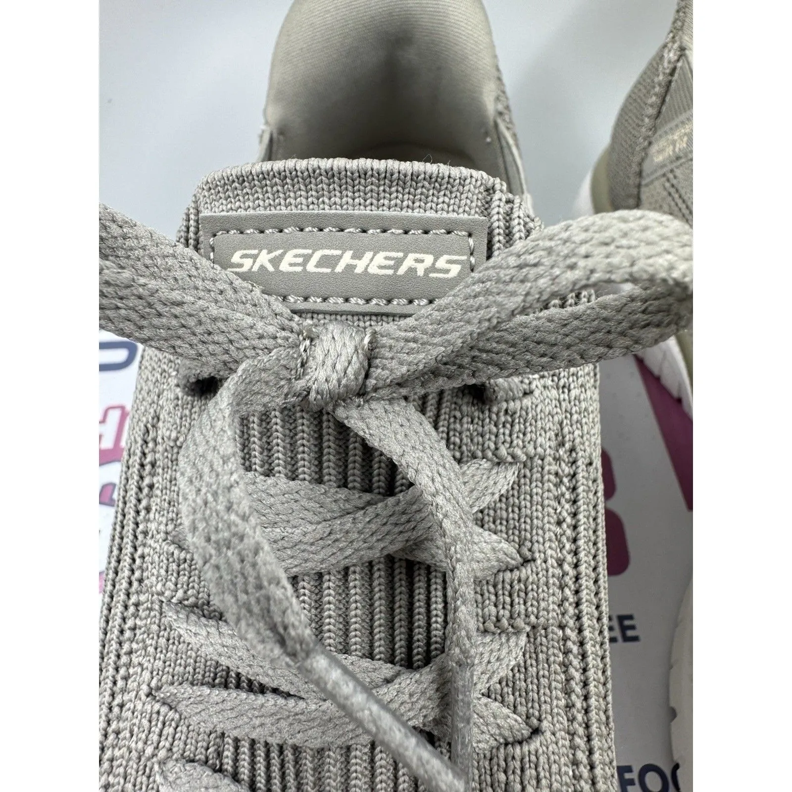 Skechers Women's Taupe Virtue Swift Fit Sneaker Hands Free Memory Foam Size 7.5 - Image 5