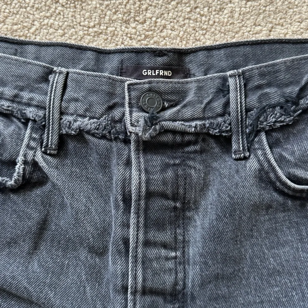 GRLFRND Karolina Shorts Size 30 Black Fray Hem cut off high waisted button fly - Image 3