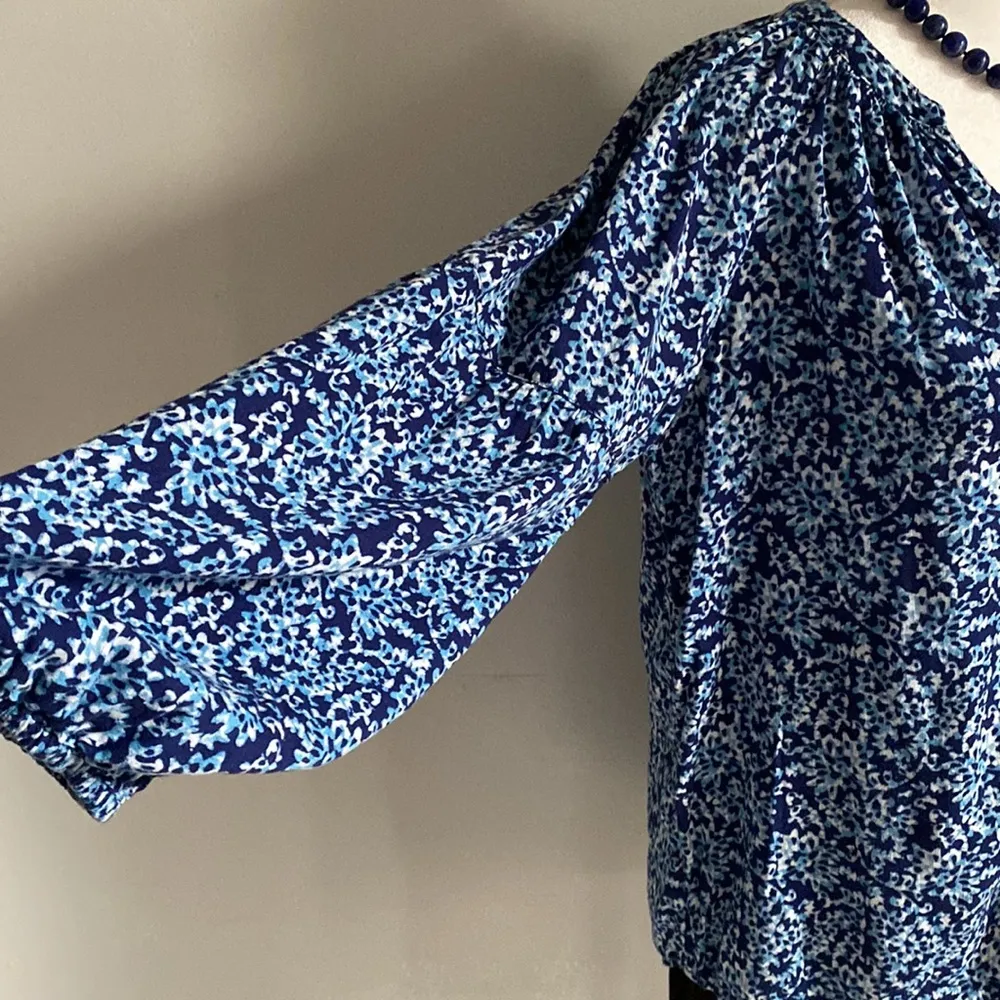 Gap Factory Outlet Women’s Floral Paisley Print 3/4 Sleeve Peasant Blouse Blue - Image 3