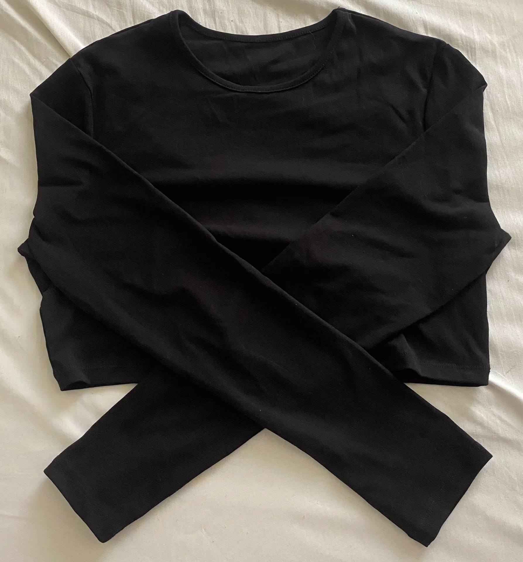 Long Sleeve Crop Top - Image 3