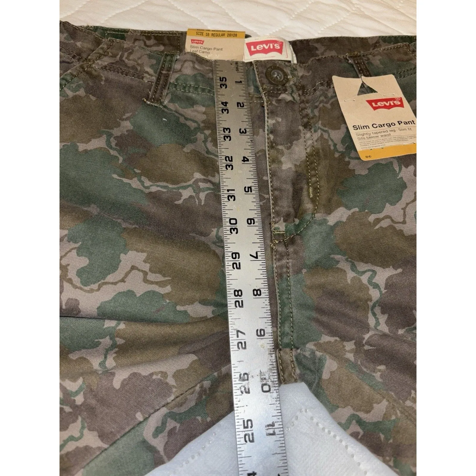 LEVI’S Slim Cargo Pant Slightly tapered leg Slim fit Sits below waist Sz 28 X28 - Image 14