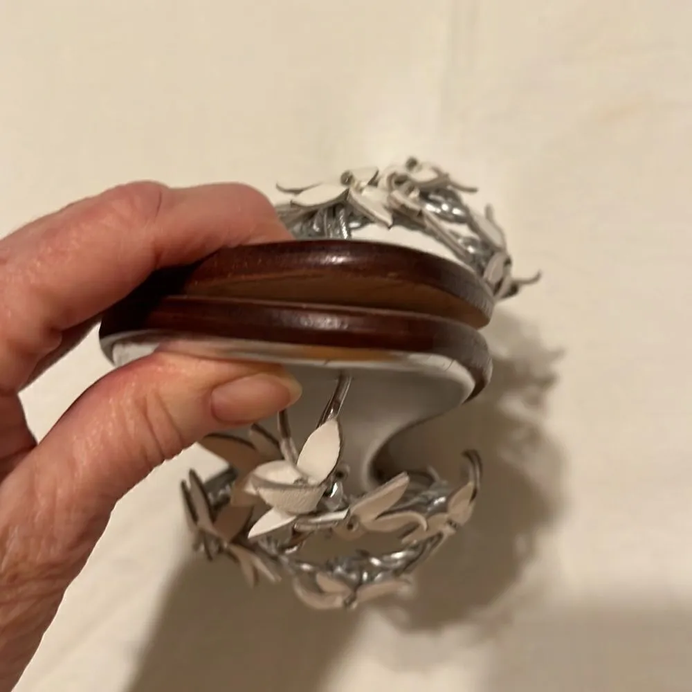 Beautiful Silver & white flowered leather sandals B2 by Bernardo worn 2x EUC Size 6 - Image 4