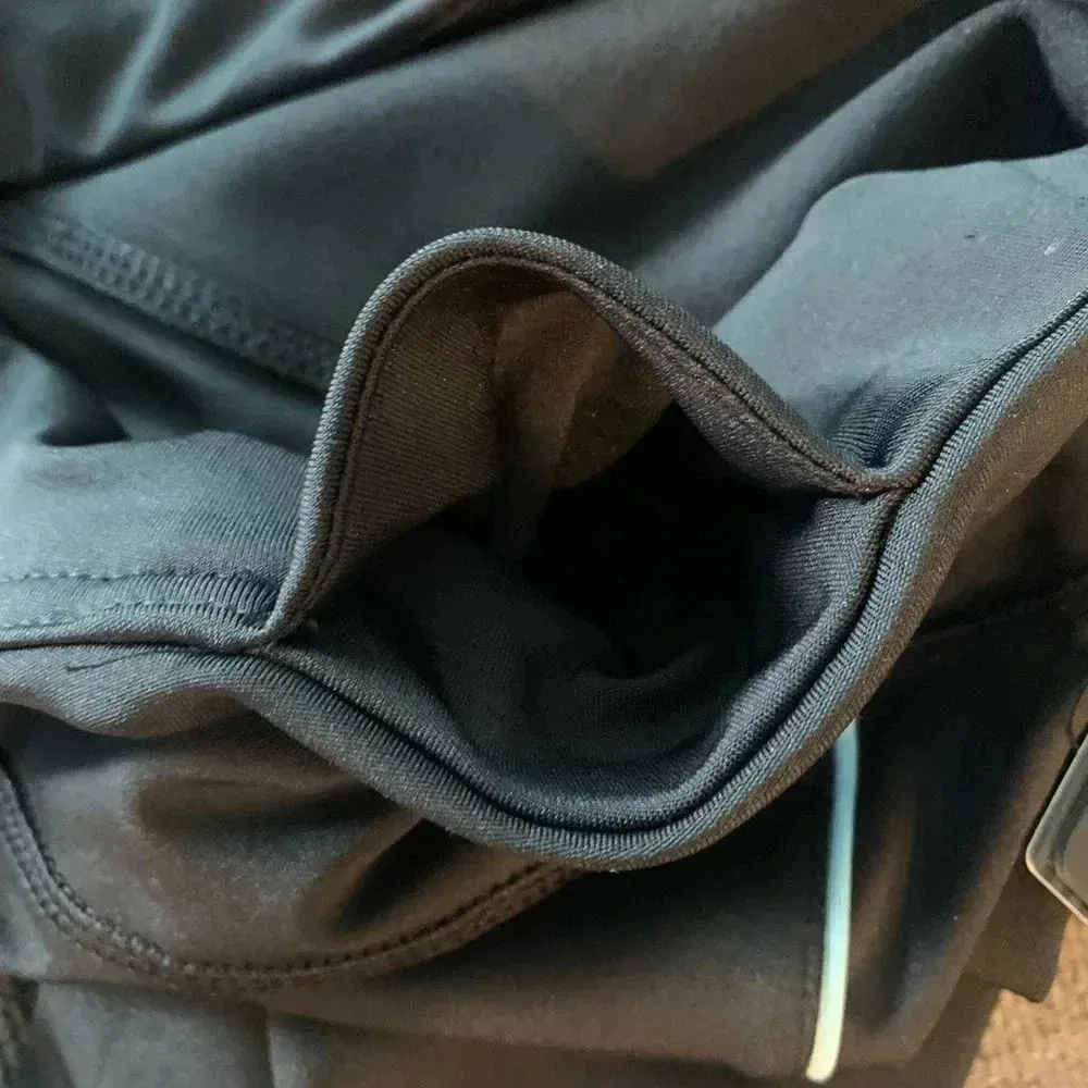 BEBE Sport leggings brand new 1X 30inc long mini pocket in front Aruba B… - Image 6