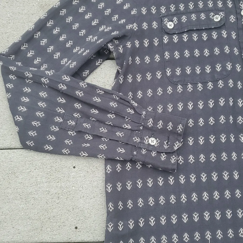 Loft Collarless Front Pocket Button Down Shirt - Image 8