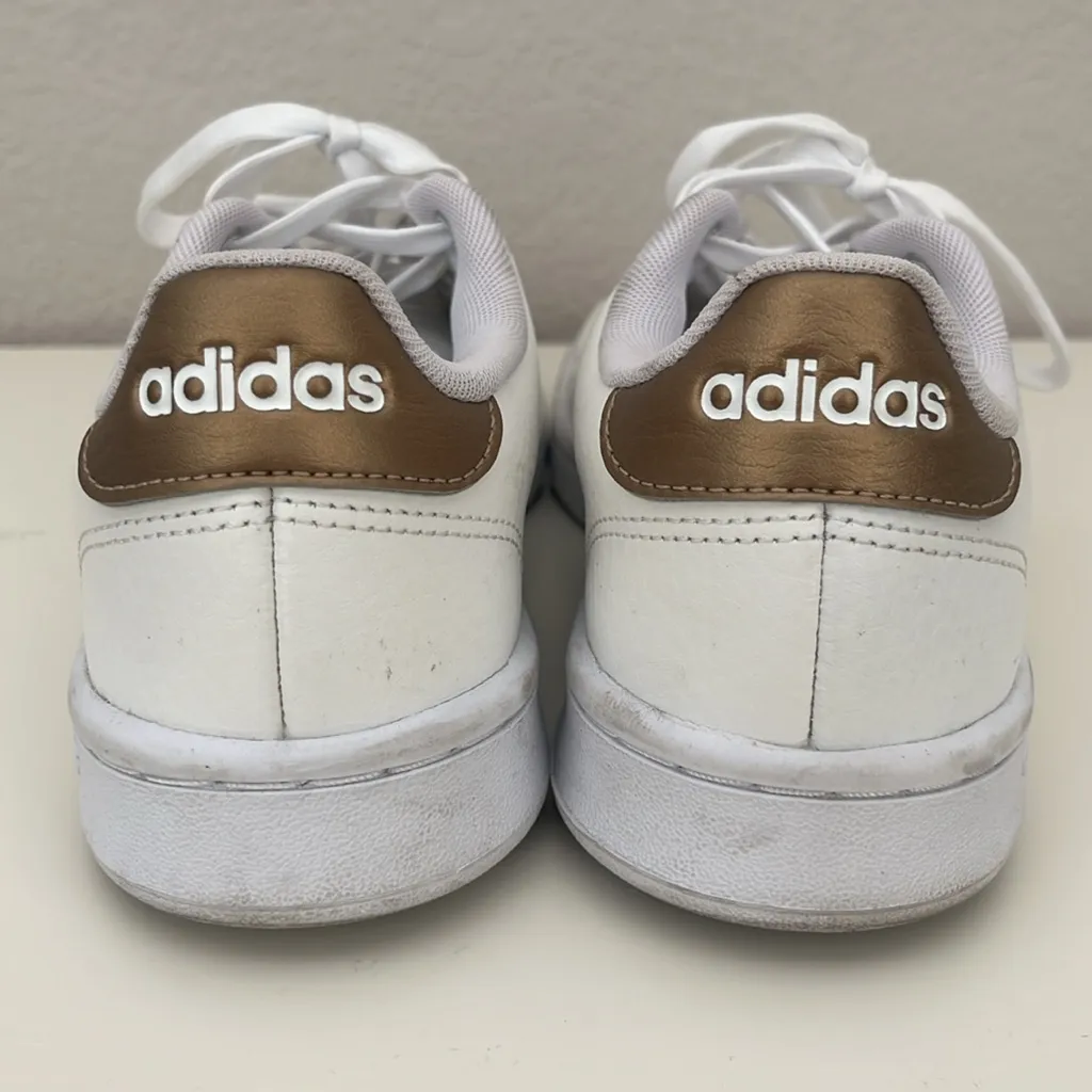 Adidas Advantage Tennis Shoe Cloudfoam Comfort White Gold Sneakers in Women’s 7 - Image 6