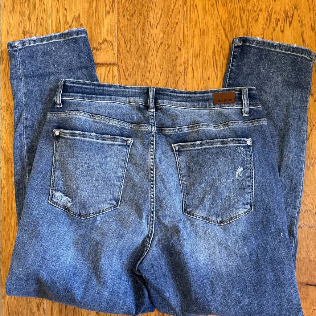 Judy Blue Jeans Womens 16 W Boyfriend Fit Distressed Denim Mid Rise Blue Stretch - Image 4