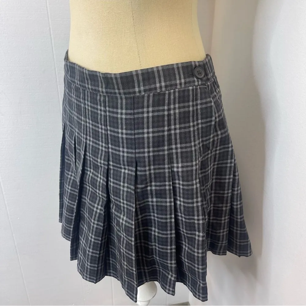 Aerie Size Large Plaid Black and Gray Women's Short Pleated Skirt School Girl - Image 6